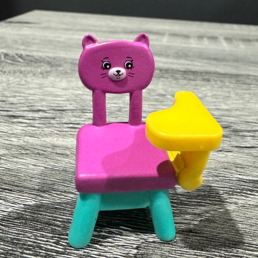 Shopkins | Happy Places Clever Kitty Classroom: Desk Chair - Mini Furniture